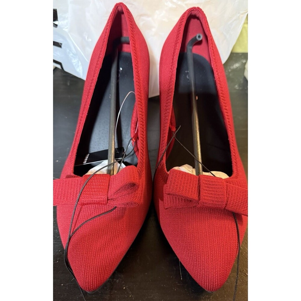 Torrid Womens Red Heel Pointed Toe Block Heel Pump with Bow NWT Size 8.5